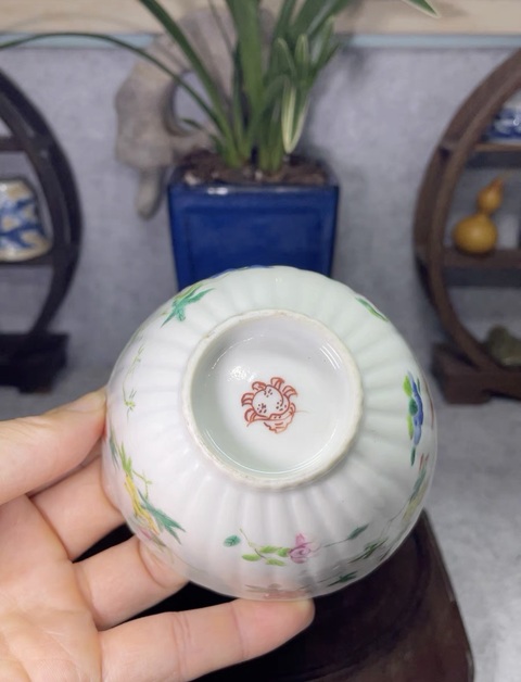 古玩陶瓷飛黃騰達粉彩杯真品鑒賞圖