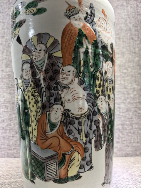 古玩陶瓷十八羅漢五彩瓶真品鑒賞圖