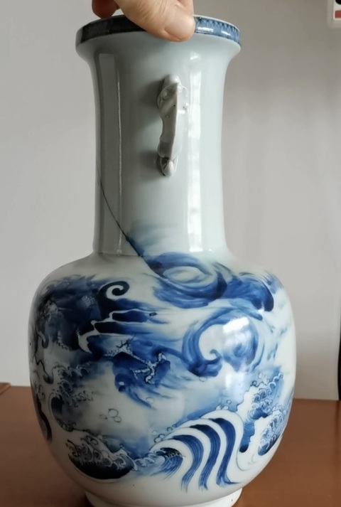 古玩陶瓷民國青花龍紋瓶真品鑒賞圖