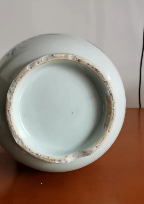 古玩陶瓷民國青花龍紋瓶真品鑒賞圖