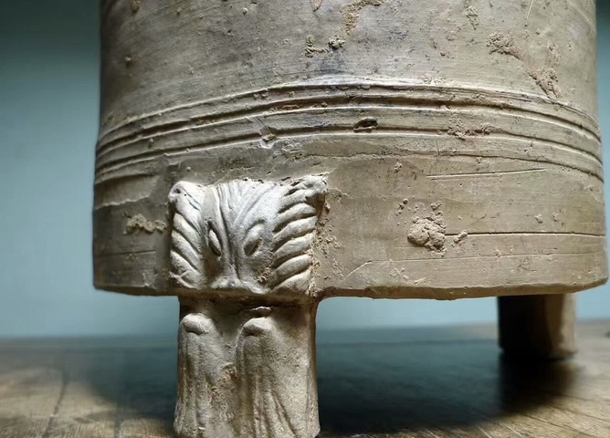 古玩陶瓷灰陶三熊足谷倉罐真品鑒賞圖