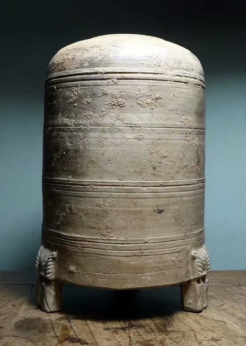 古玩陶瓷灰陶三熊足谷倉罐真品鑒賞圖