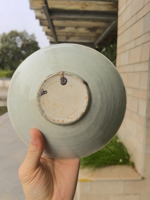 古玩陶瓷青白釉刻花斗笠碗真品鑒賞圖