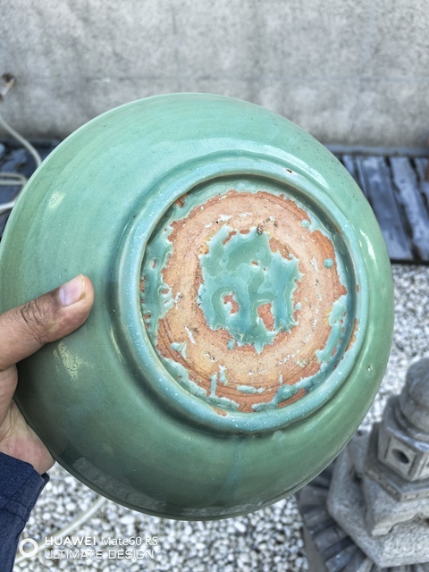古玩陶瓷元代龍泉青瓷花卉紋盤拍賣，當前價格16800元
