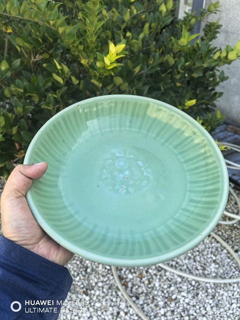 古玩陶瓷元代龍泉青瓷花卉紋盤拍賣，當前價格16800元