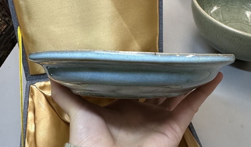 古玩陶瓷金鈞窯天藍釉折沿盤真品鑒賞圖
