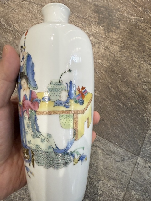 古玩陶瓷鐘馗嫁妹琺瑯彩梅瓶真品鑒賞圖