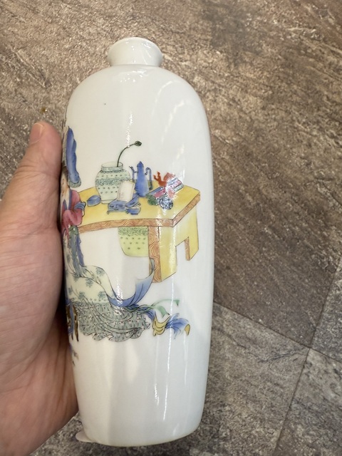 古玩陶瓷鐘馗嫁妹琺瑯彩梅瓶真品鑒賞圖