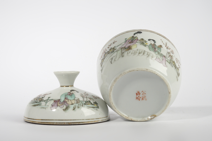 古玩陶瓷民國·俞子清粉彩仕女紋蓋缸真品鑒賞圖