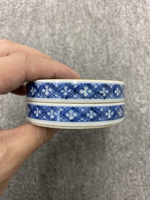 古玩陶瓷清早期青花五彩達(dá)摩渡江圖印盒真品鑒賞圖