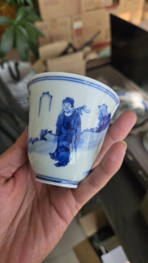 古玩陶瓷青花人物鈴鐺杯（日本）真品鑒賞圖