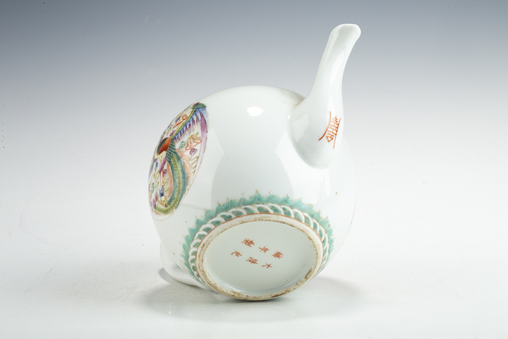 古玩陶瓷民國·“大清光緒年制”粉彩龍鳳呈祥紋茶壺拍賣，當前價格2200元