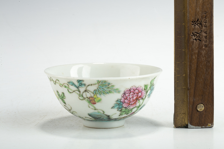 古玩陶瓷民國·粉彩花竹葫蘆紋茶圓真品鑒賞圖