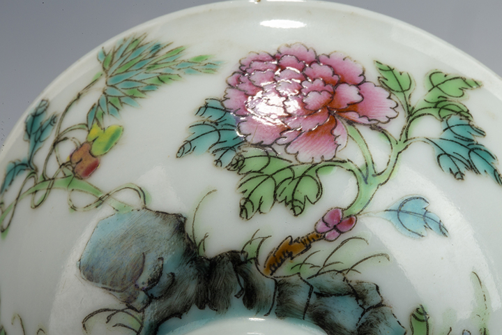 古玩陶瓷民國·粉彩花竹葫蘆紋茶圓真品鑒賞圖