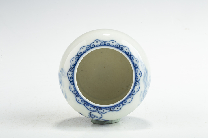 古玩陶瓷民國·“雍正年制”青花羅漢紋水盂真品鑒賞圖