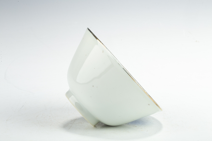 古玩陶瓷民國·藍料彩竹紋碗真品鑒賞圖