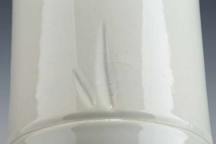 古玩陶瓷民國·白釉竹節(jié)帽筒真品鑒賞圖