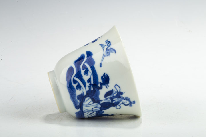 古玩陶瓷清道光·青花仙人乘槎紋蓋碗真品鑒賞圖