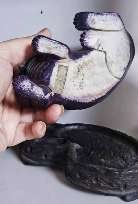 古玩陶瓷茄皮紫釉獨角獸真品鑒賞圖