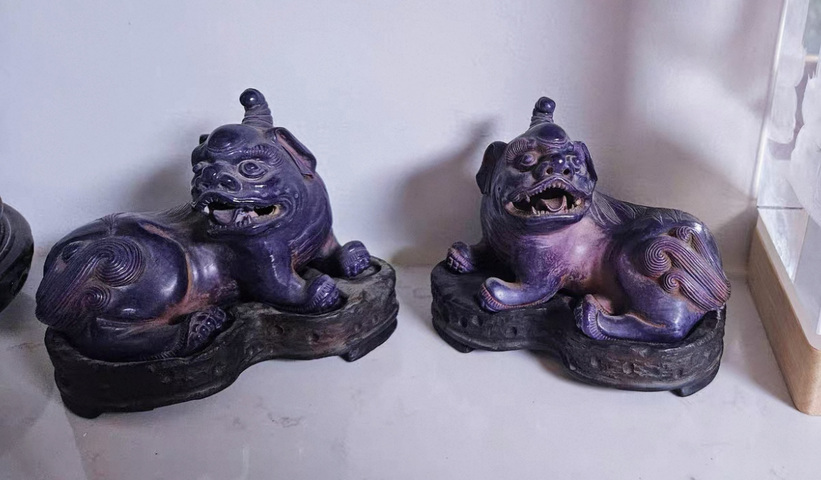 古玩陶瓷茄皮紫釉獨角獸真品鑒賞圖