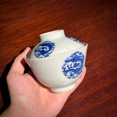 古玩陶瓷青花團龍紋蓋碗真品鑒賞圖