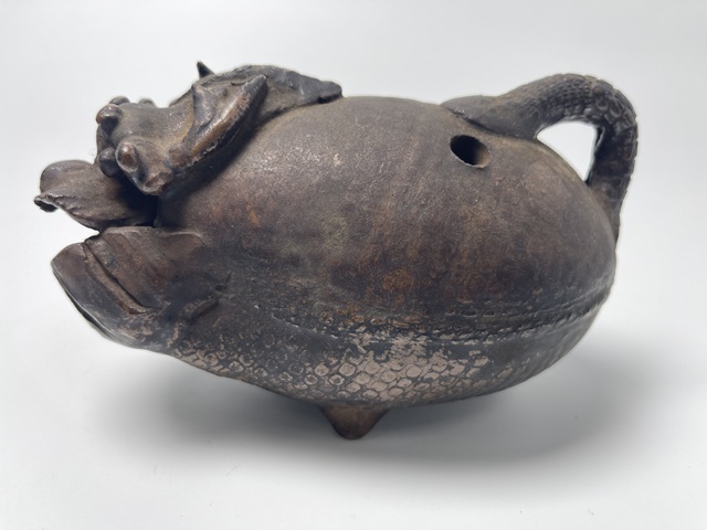 古玩陶瓷明末清初瑞獸水注真品鑒賞圖