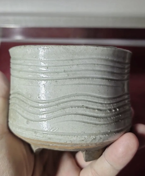 古玩陶瓷龍泉青瓷三足爐拍賣,當前價格355元