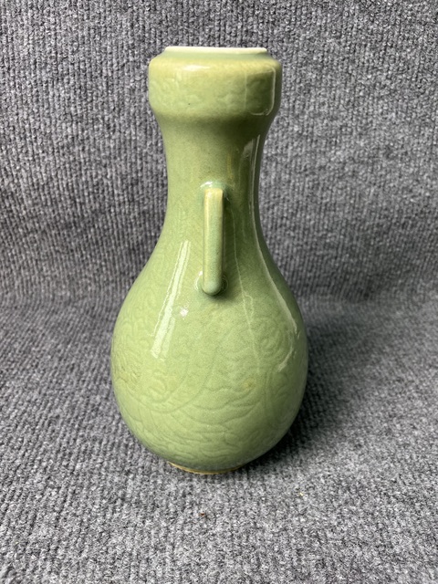 古玩陶瓷青釉雙耳蒜頭瓶拍賣，當前價格4888元