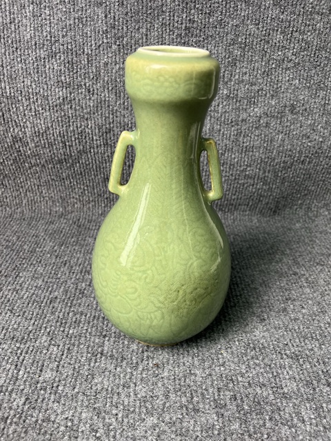 古玩陶瓷青釉雙耳蒜頭瓶拍賣，當前價格4888元