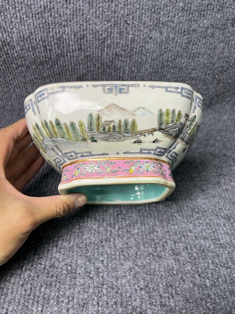 古玩陶瓷粉彩山水人物紋四方倭角大碗真品鑒賞圖