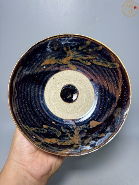 古玩陶瓷磁州窯黑釉鐵銹花碗真品鑒賞圖