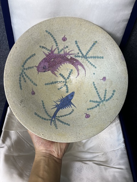 古玩陶瓷內魚藻紋外珍珠地斗笠型大碗真品鑒賞圖