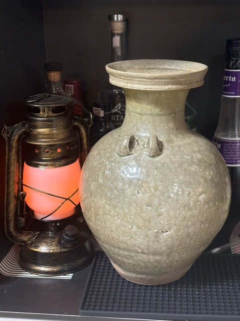 古玩陶瓷六朝·青瓷立瓶拍賣，當(dāng)前價(jià)格0元