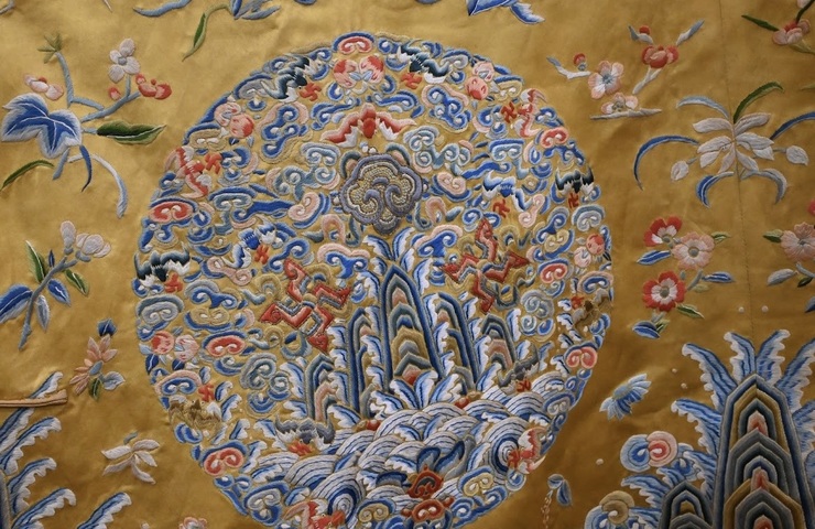 古玩雜項(xiàng)八團(tuán)女服真品鑒賞圖