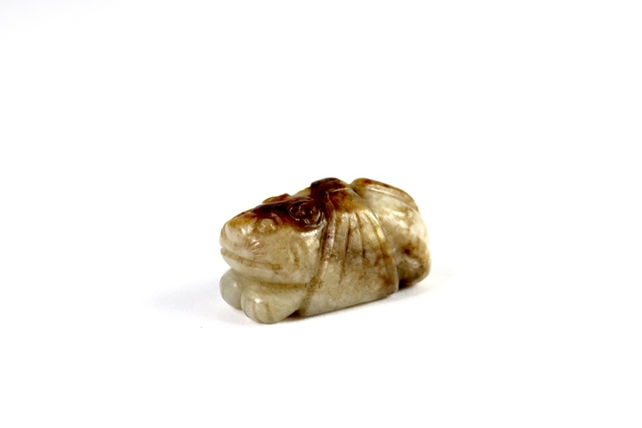 古玩玉器仿中古形制包袱虎題材把件真品鑒賞圖