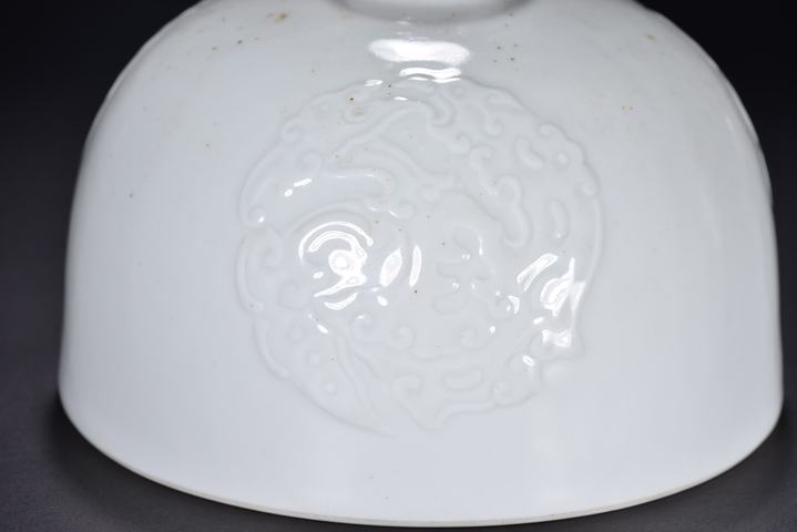 古玩陶瓷白釉印花太白尊真品鑒賞圖