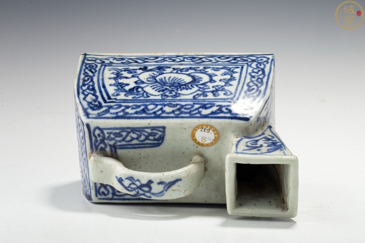 古玩陶瓷清中晚期青花纏枝蓮紋虎子真品鑒賞圖