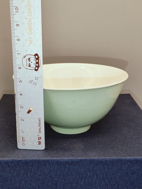 古玩陶瓷冬青釉茶碗真品鑒賞圖