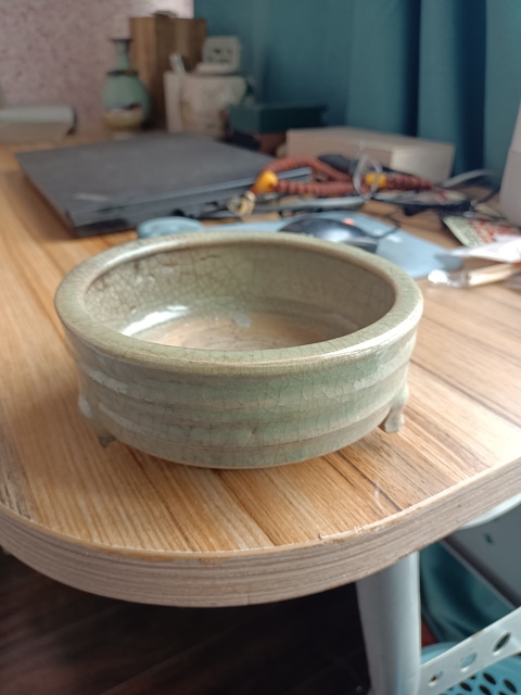 古玩陶瓷龍泉玄紋青瓷爐拍賣，當前價格1900元