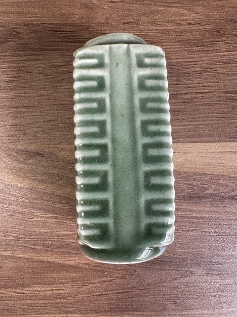 古玩陶瓷青釉琮式瓶真品鑒賞圖