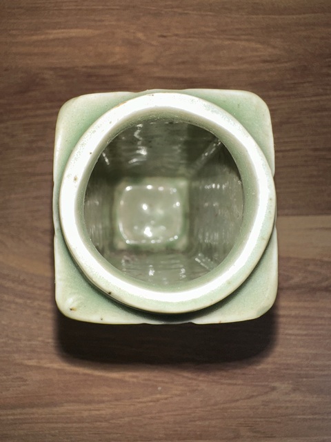 古玩陶瓷青釉琮式瓶真品鑒賞圖