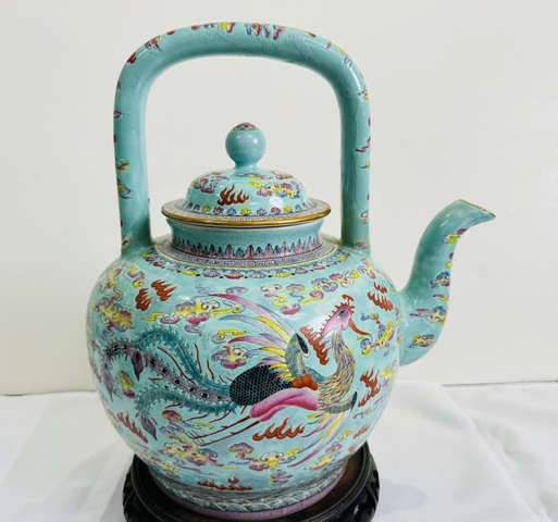 古玩陶瓷松石綠粉彩鳳紋茶壺真品鑒賞圖