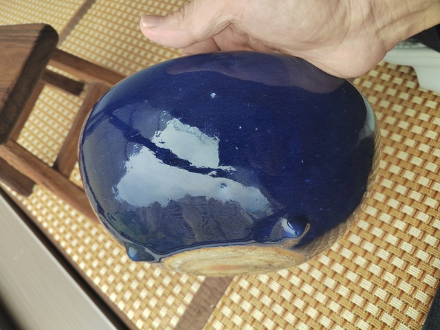 古玩陶瓷霽藍釉三乳足缽式香爐真品鑒賞圖