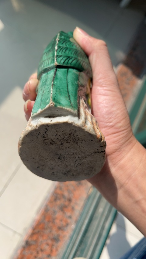 古玩陶瓷素三彩鸚鵡真品鑒賞圖