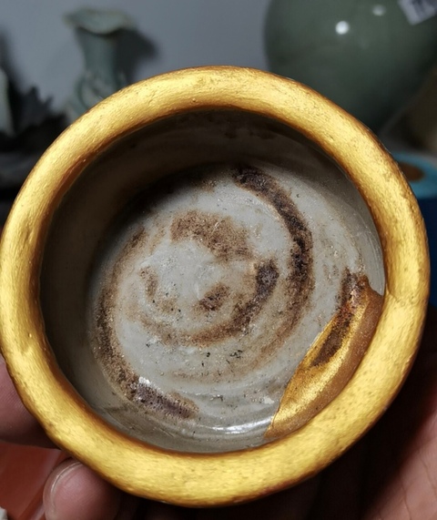 古玩陶瓷龍泉窯八卦三足爐真品鑒賞圖