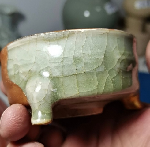 古玩陶瓷龍泉窯八卦三足爐真品鑒賞圖
