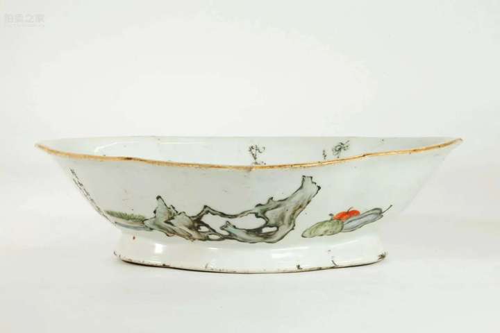 古玩陶瓷淺絳彩洞石花卉金石紋海棠貢盤真品鑒賞圖