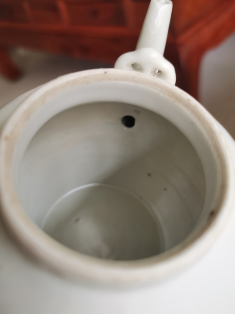 古玩陶瓷白釉提梁壺真品鑒賞圖