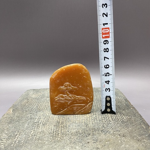 古玩陶瓷建國初·黃石雕件拍賣，當(dāng)前價格389元