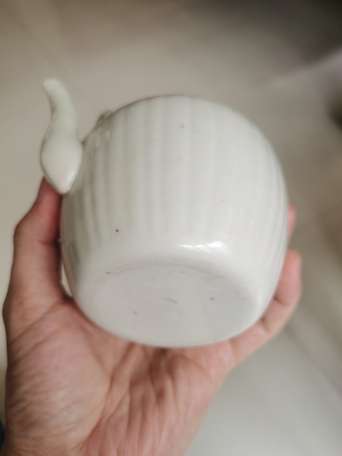 古玩陶瓷白釉提梁壺真品鑒賞圖